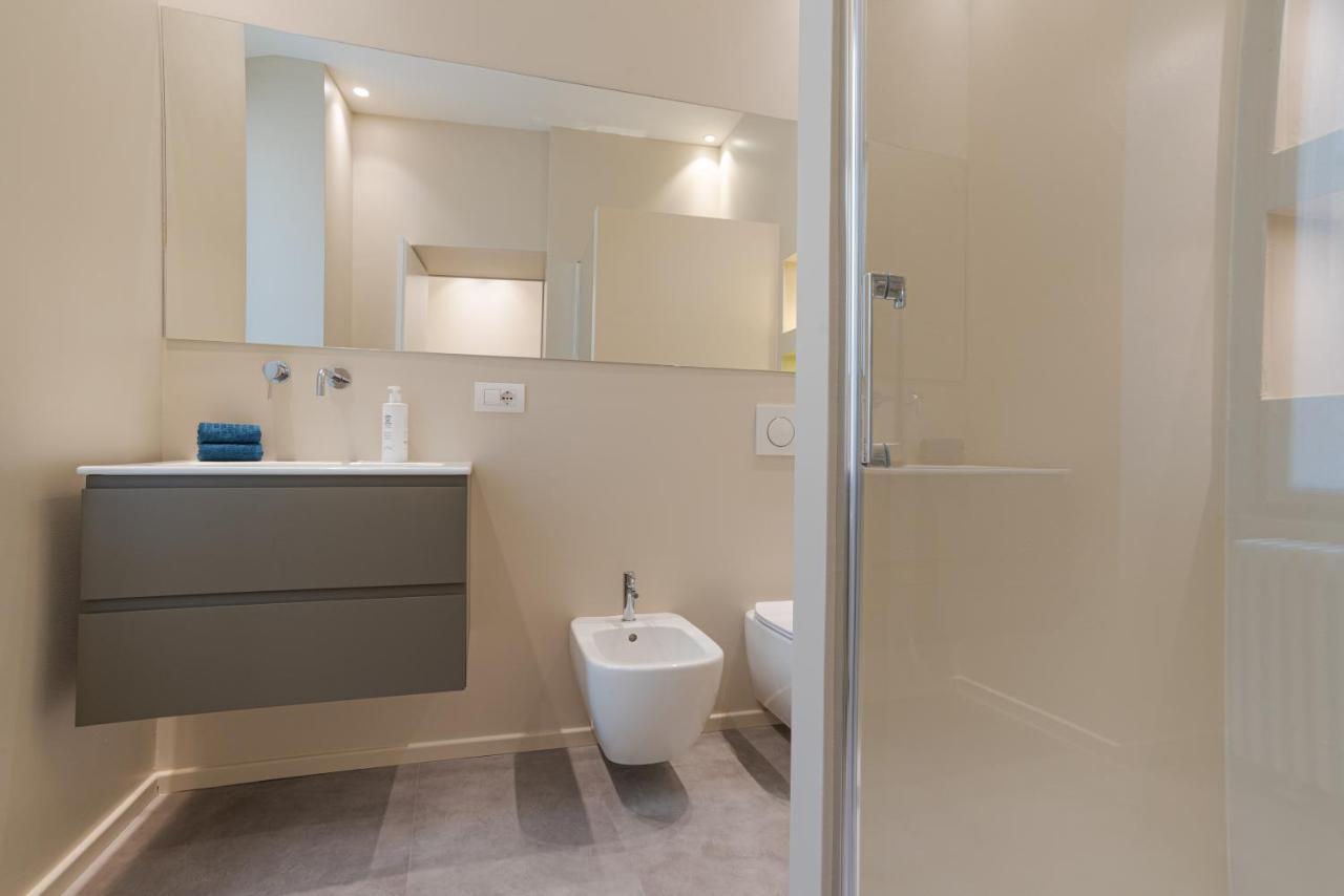 Suite Del Vescovo - By Myhomeincomo Como Exterior foto